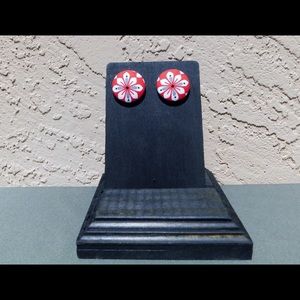 Handmade red floral earrings.